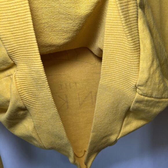 Disney The Lion King Crew Neck Sweatshirt Womens Size Medium Yellow‎ Long Sleeve - Picture 9 of 9